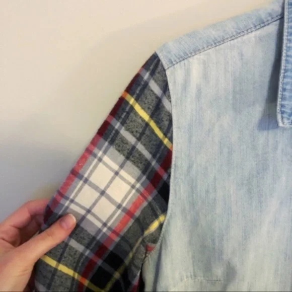 Life in Progress Chambray Denim Flannel Shirt - Picture 5 of 7